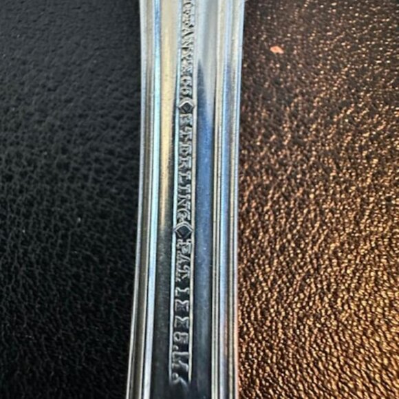 Tiffany English King Sterli Silvr SPOON (new) - Picture 5 of 5